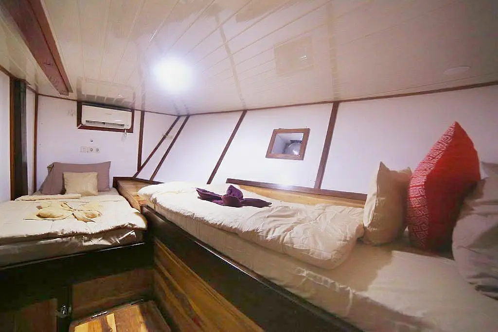 Twin Cabin - Image 1